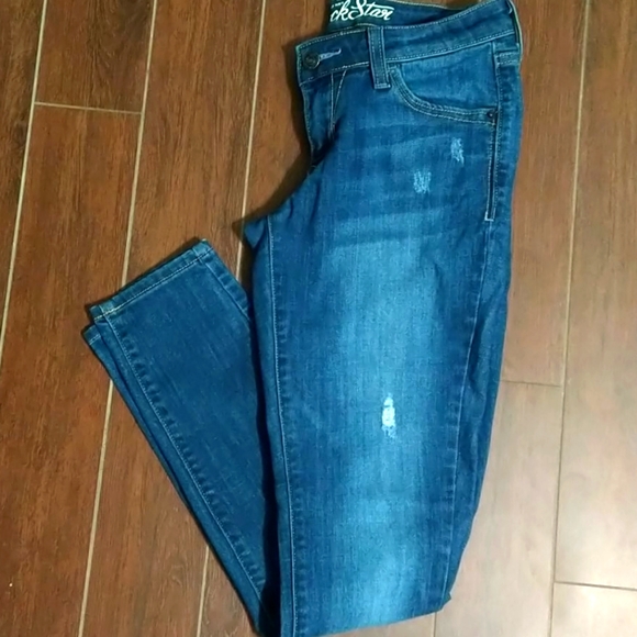 Old Navy Pants - Old Navy size 4 women's jeans